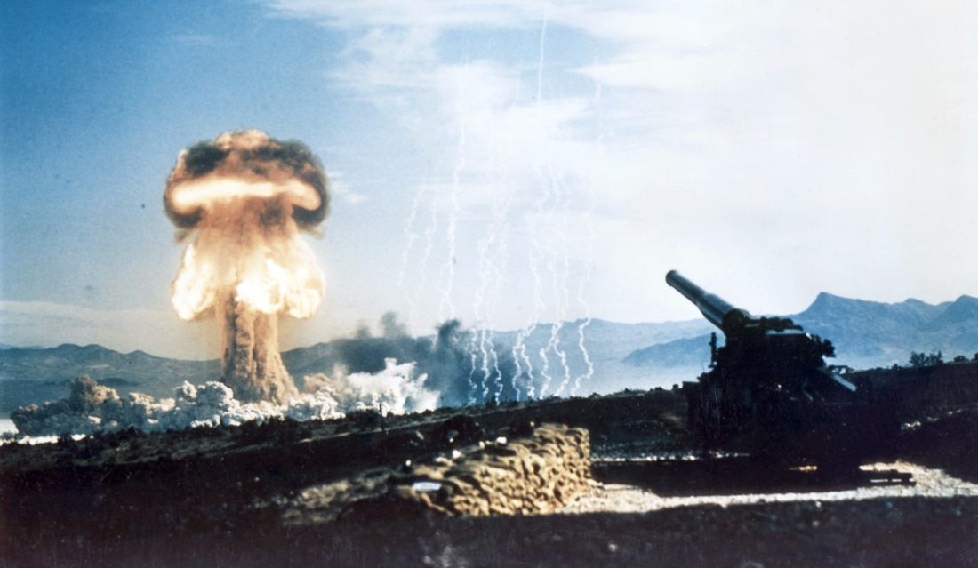 Nuclear_artillery_test_Grable_Event_-_Part_of_Operation_Upshot-Knothole